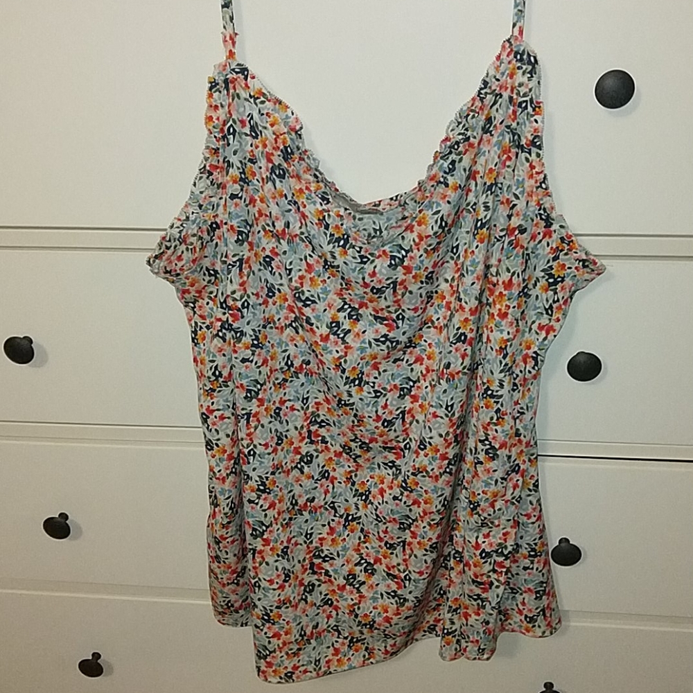 EUC Anne Taylor Loft tank.